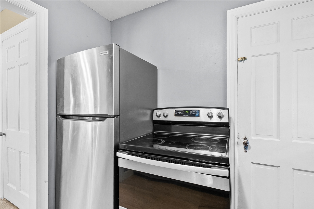 property viewer photo 10