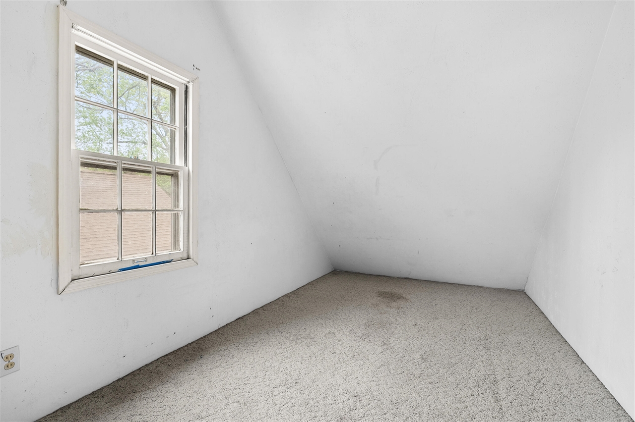 property viewer photo 17