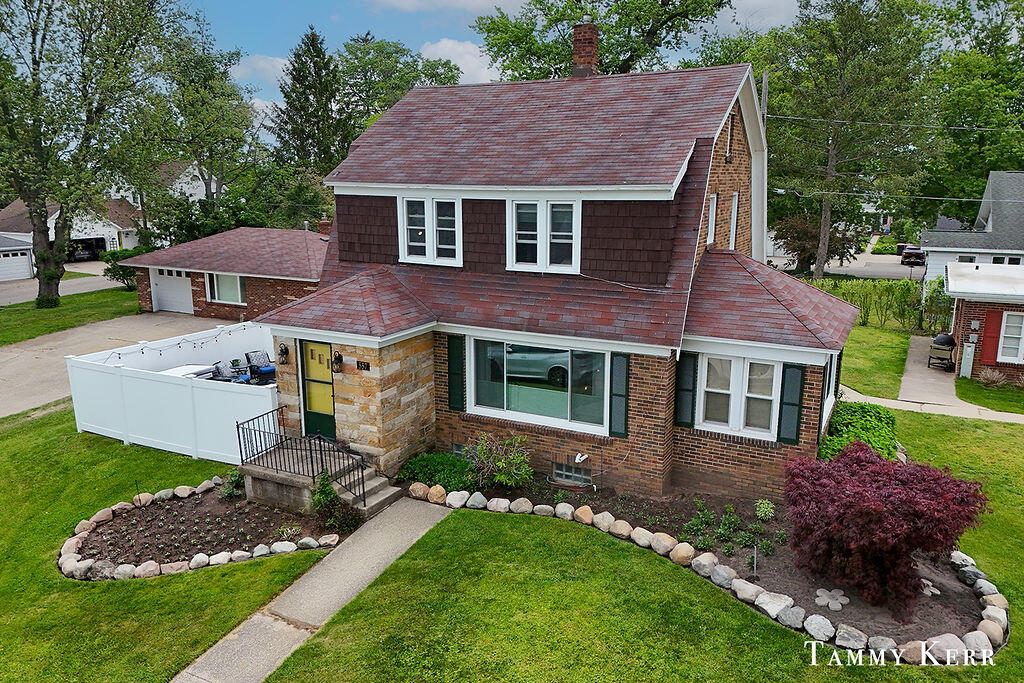 main property photo 2