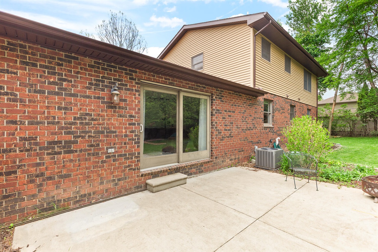 main property photo 50