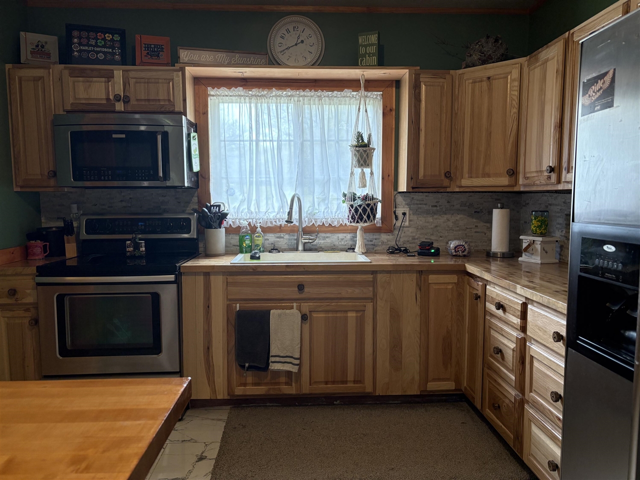 main property photo 13