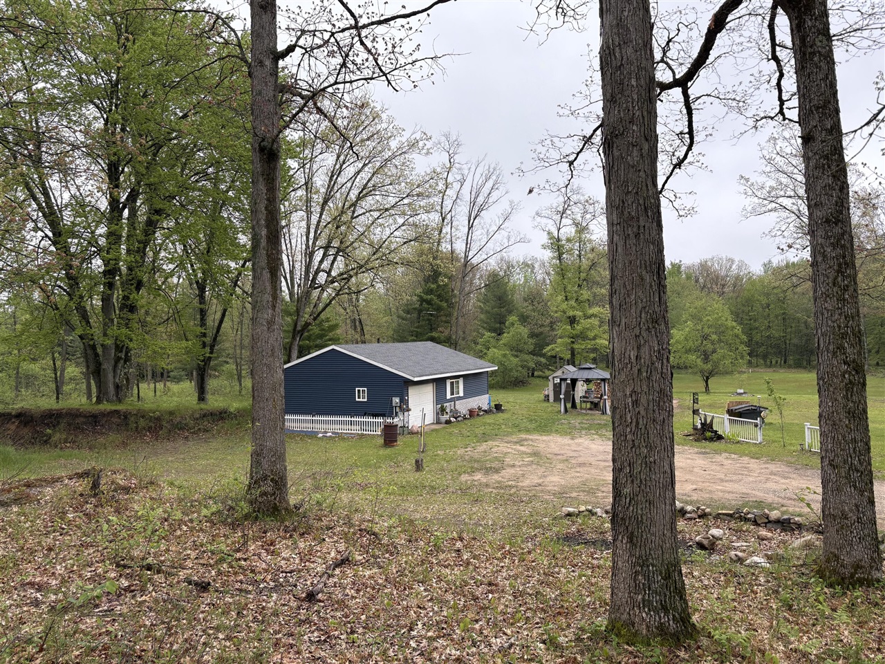 main property photo 33