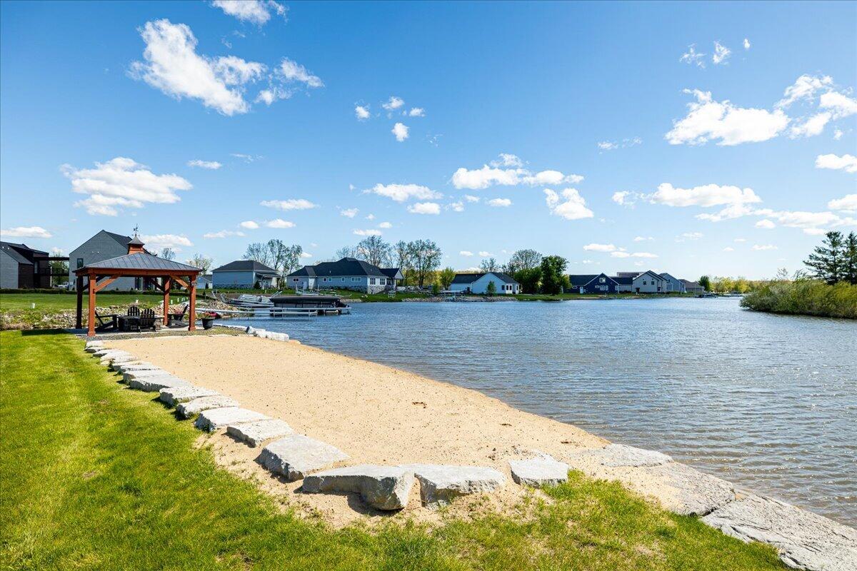 main property photo 61
