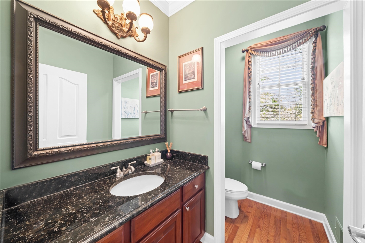 main property photo 23