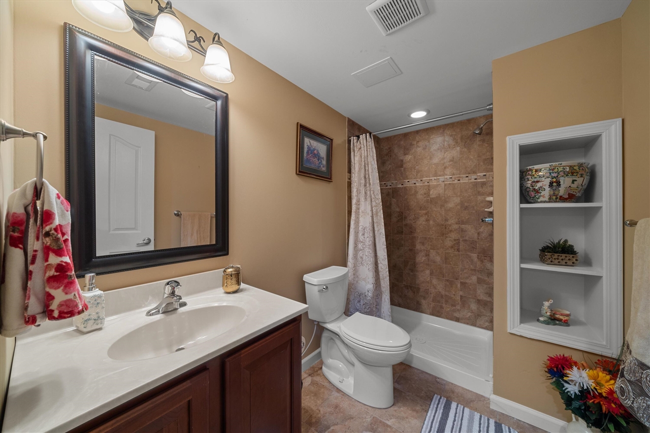 main property photo 70