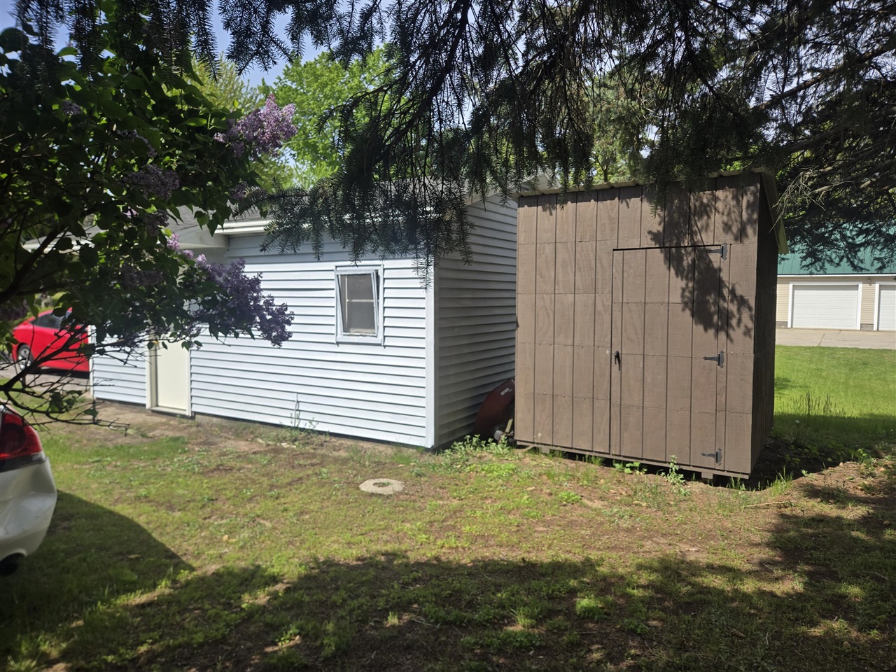 main property photo 47