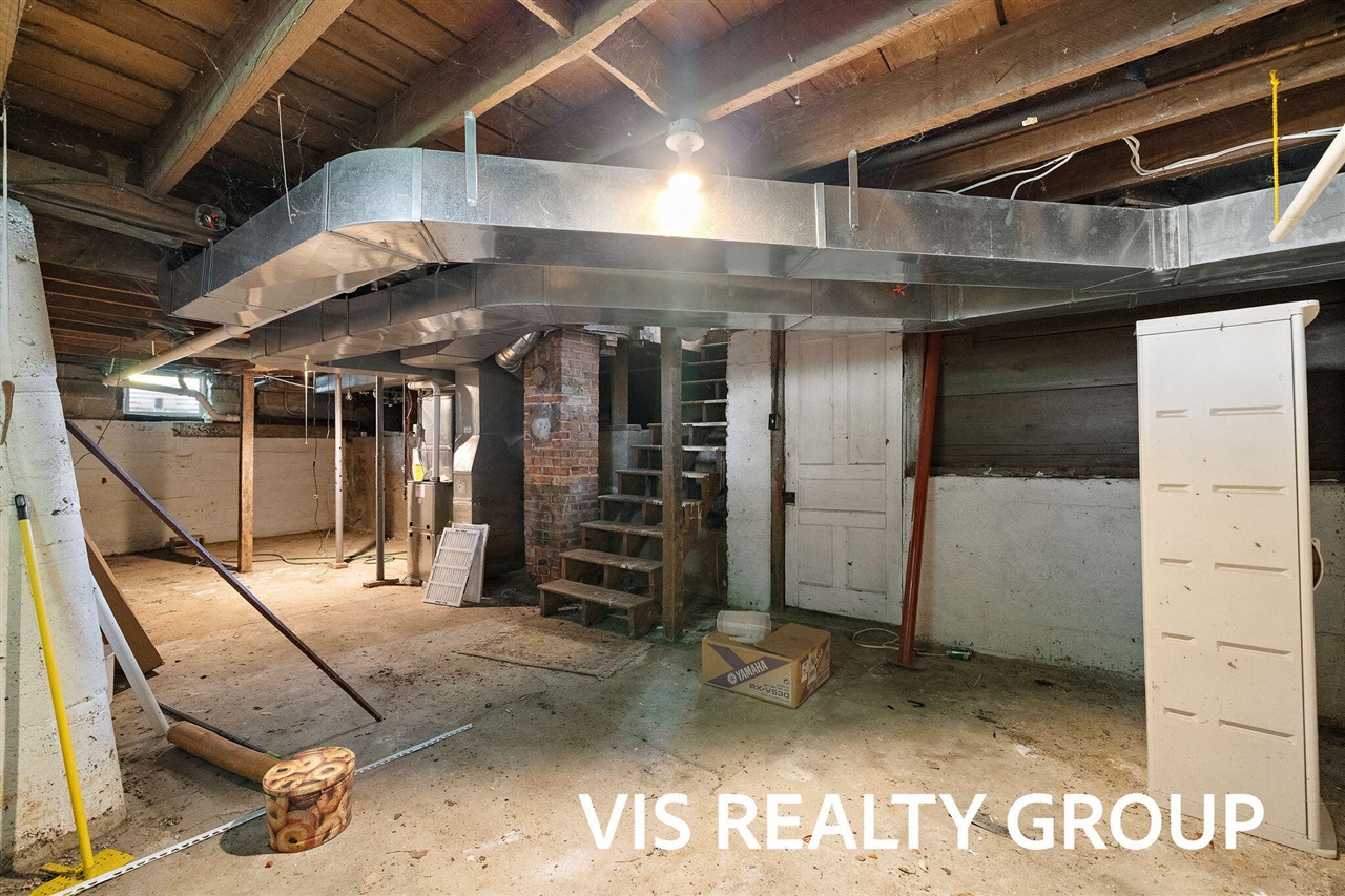 main property photo 68