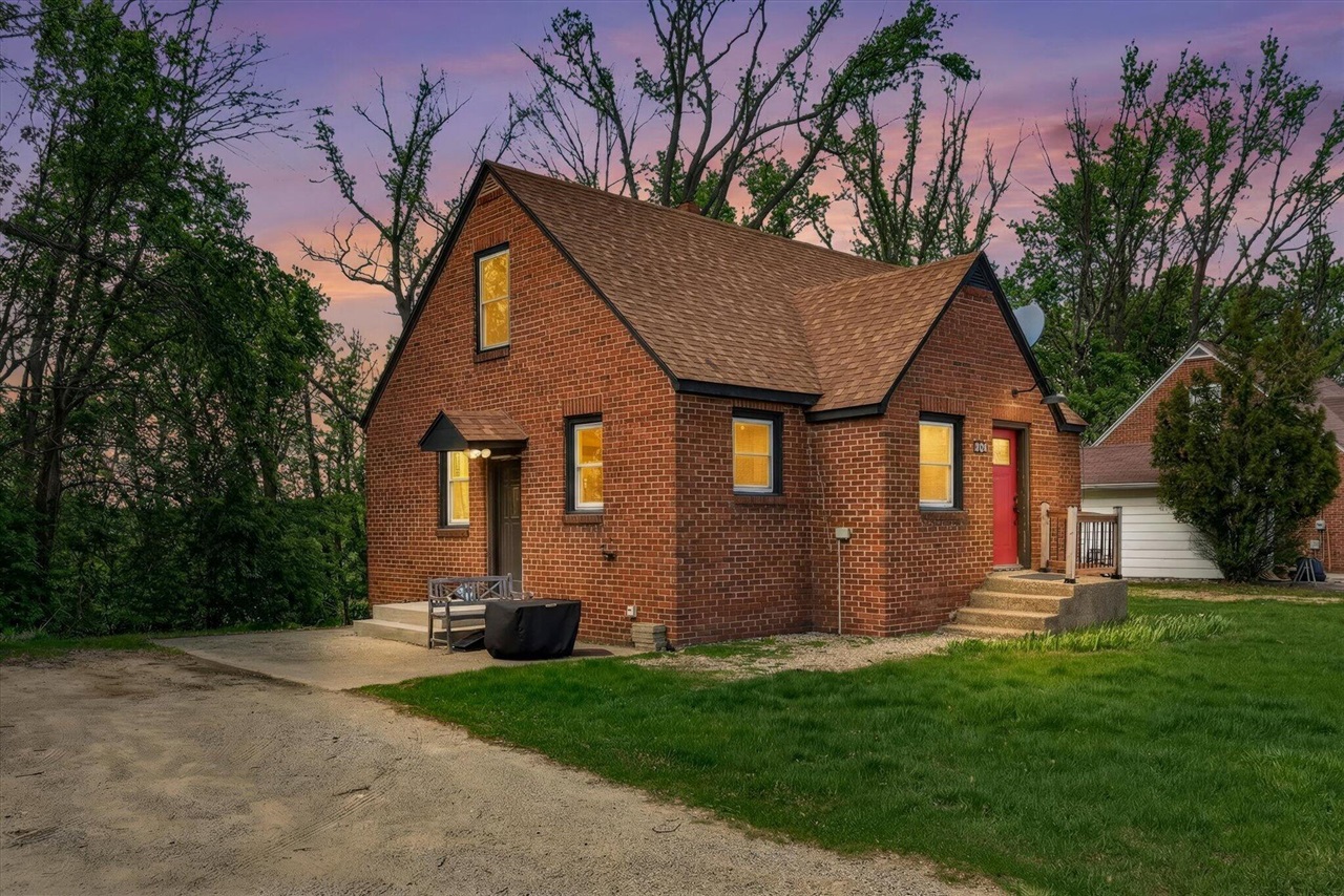 main property photo 25