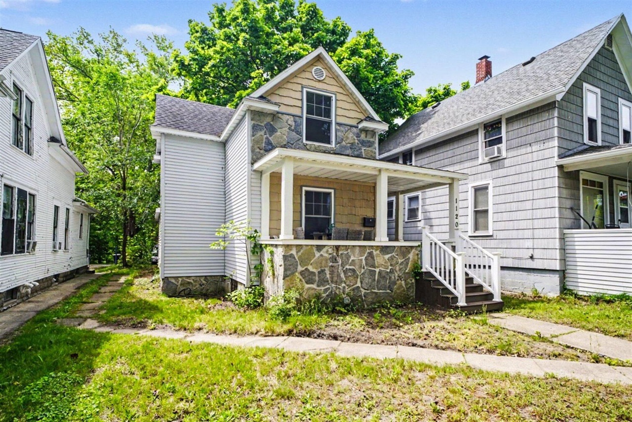 main property photo 1