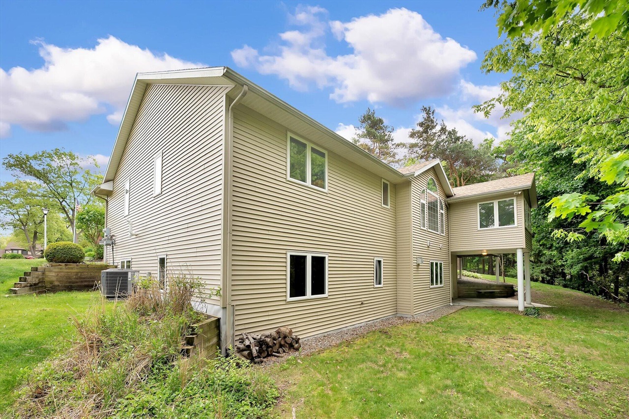 main property photo 46