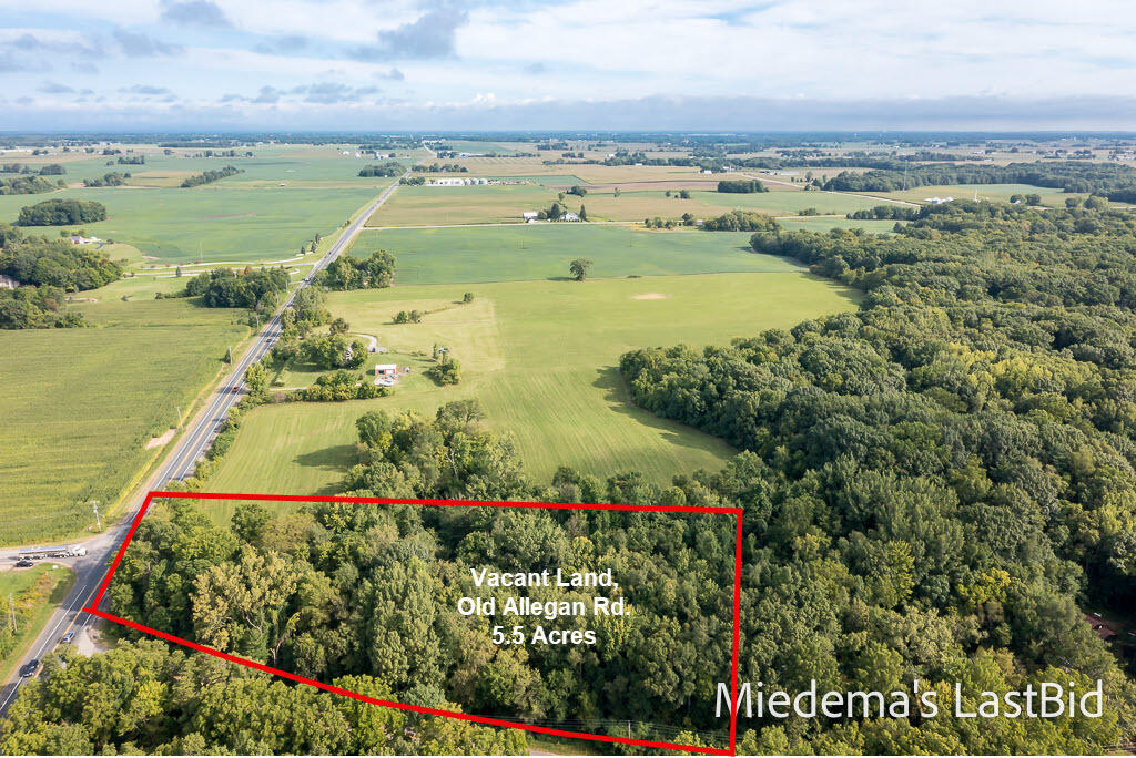 main property photo 10