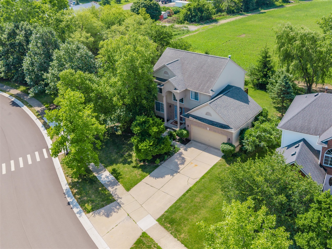 main property photo 44