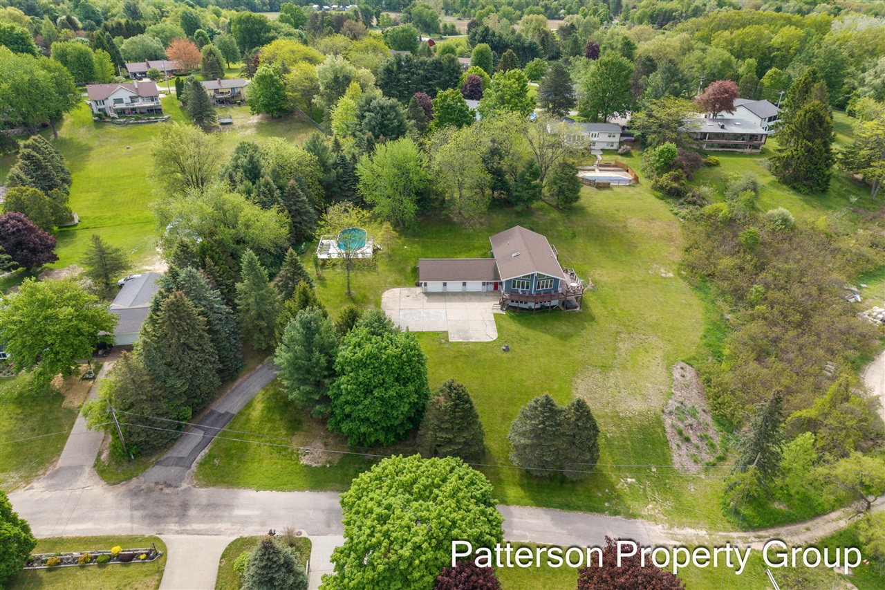 main property photo 45