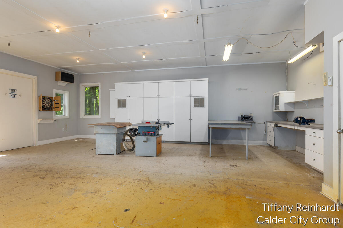 main property photo 59