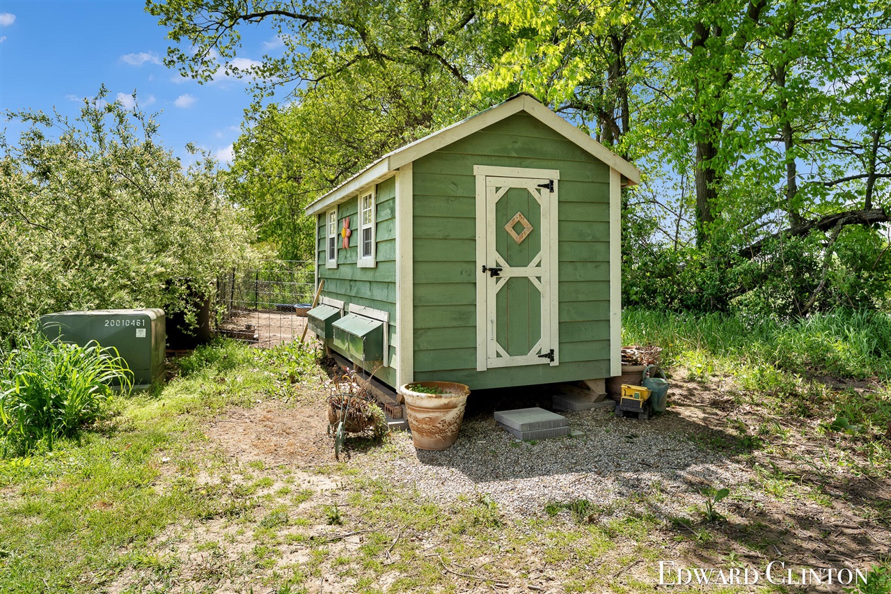 main property photo 63