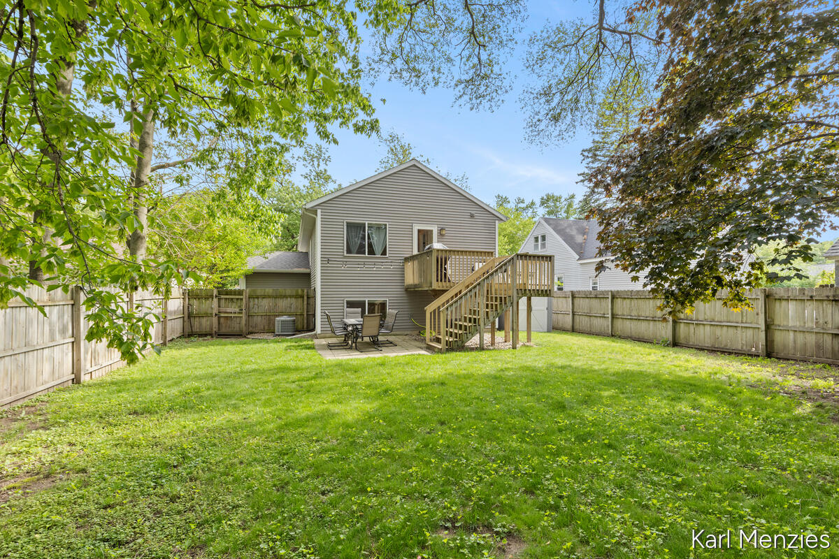 main property photo 24