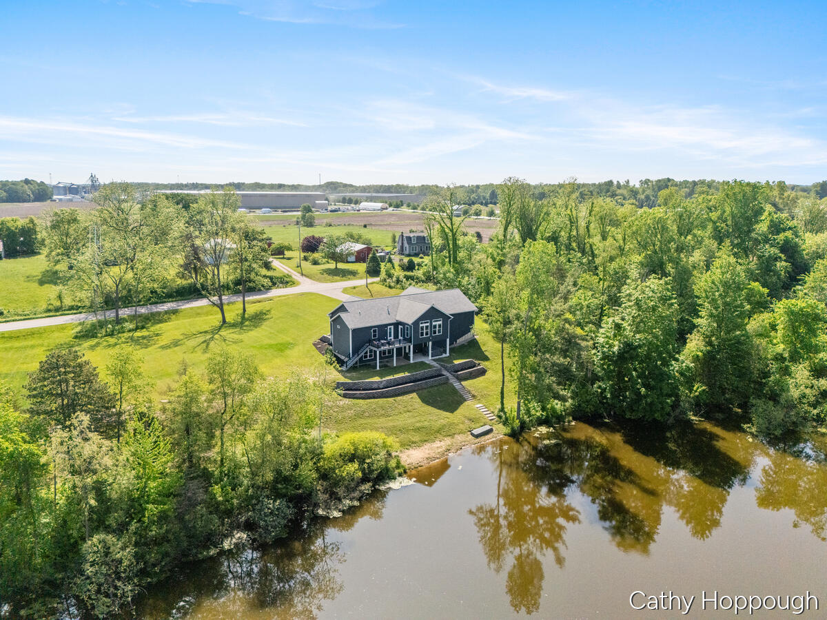 main property photo 43