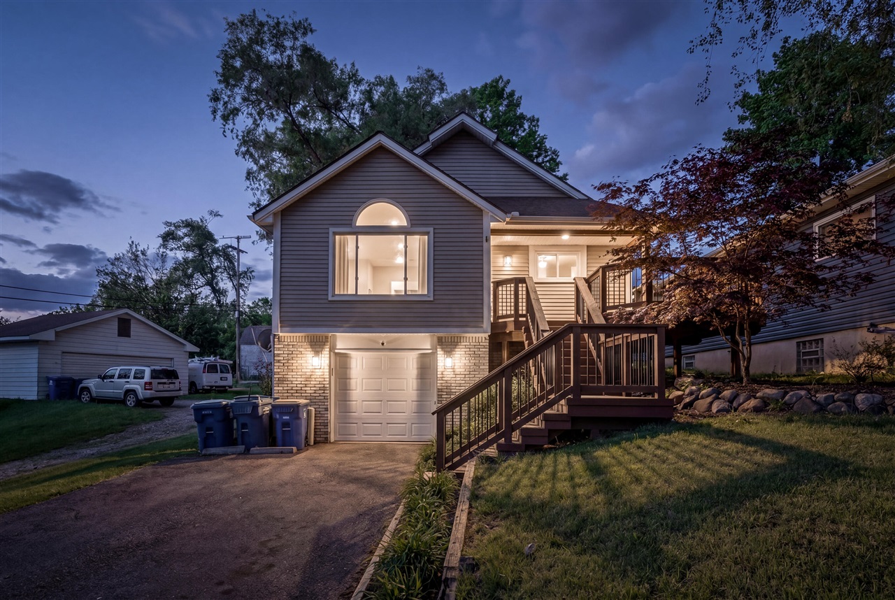 main property photo 3