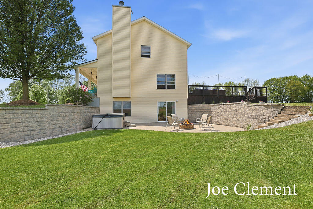 main property photo 9
