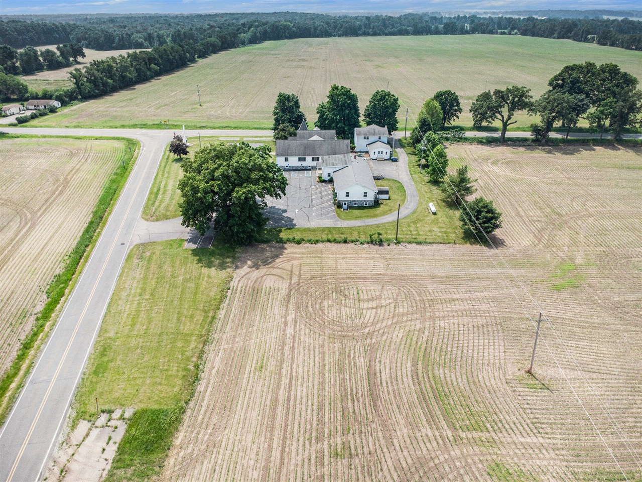 main property photo 25