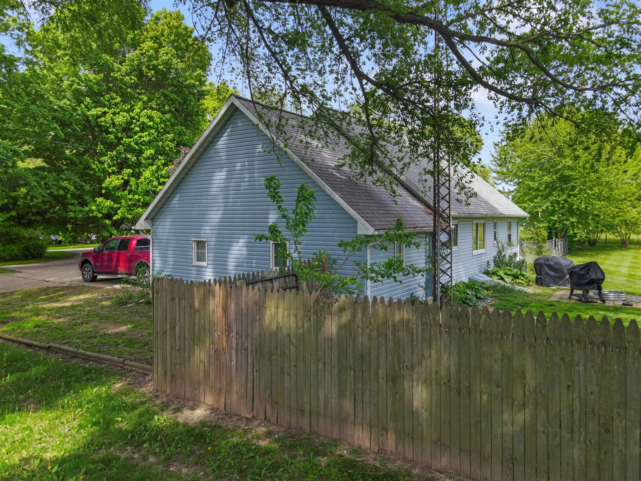 property viewer photo 4