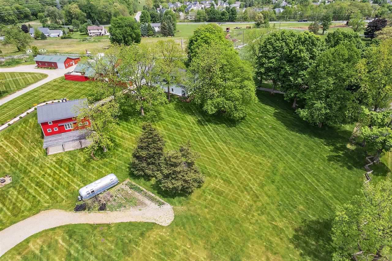 main property photo 80