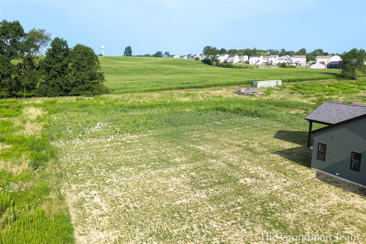 main property photo 46