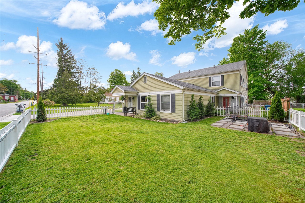 main property photo 5