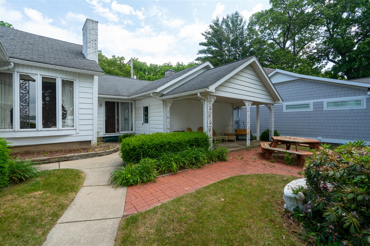 main property photo 48