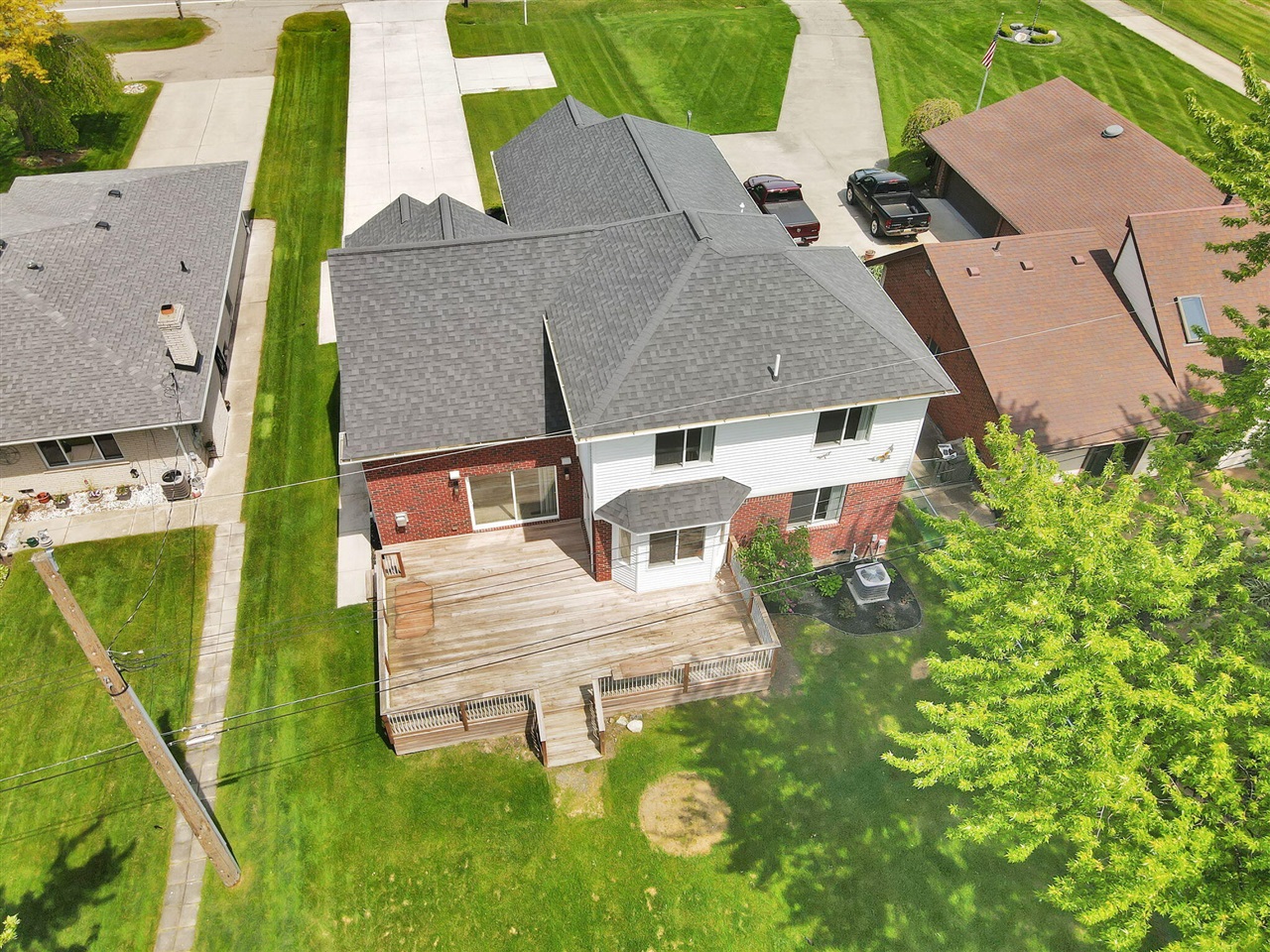 main property photo 37
