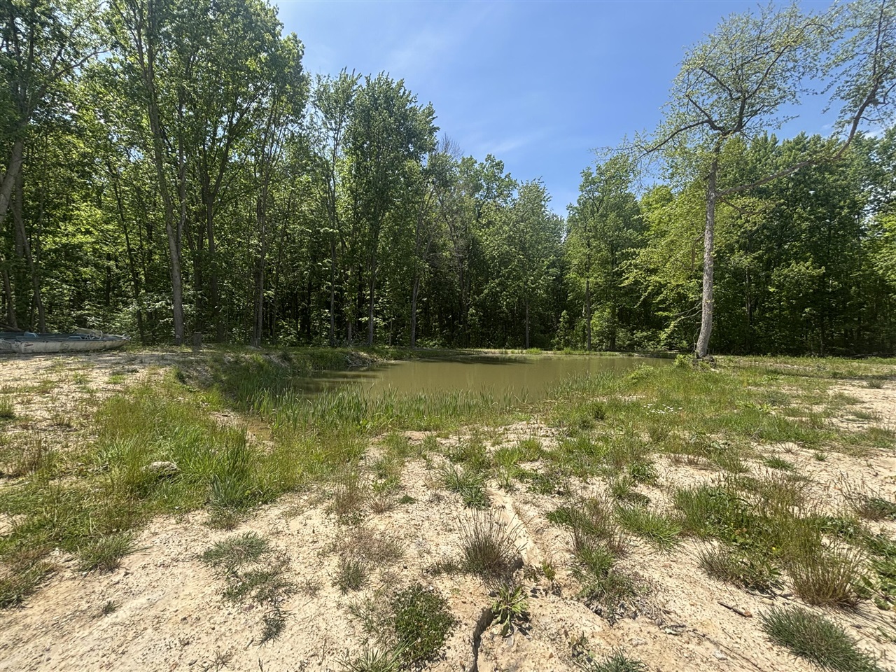 main property photo 16