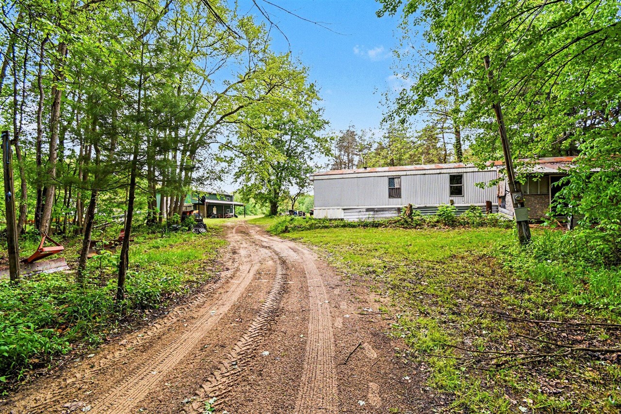 main property photo 9