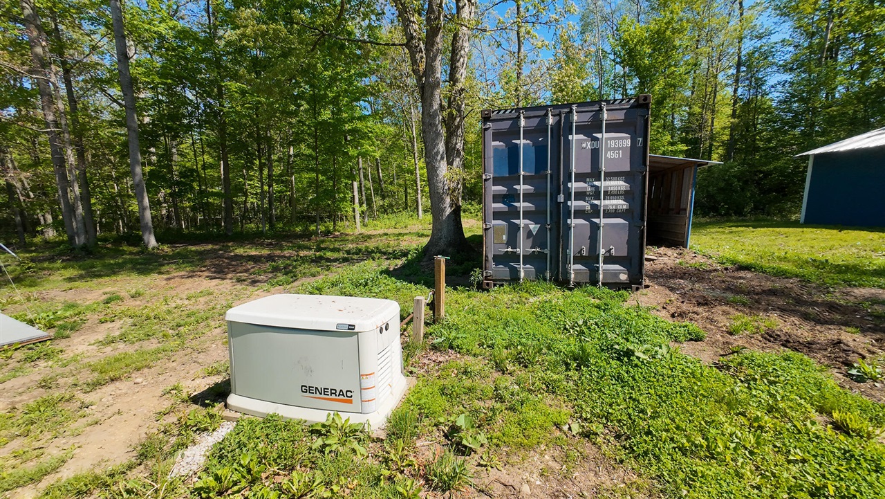 main property photo 30