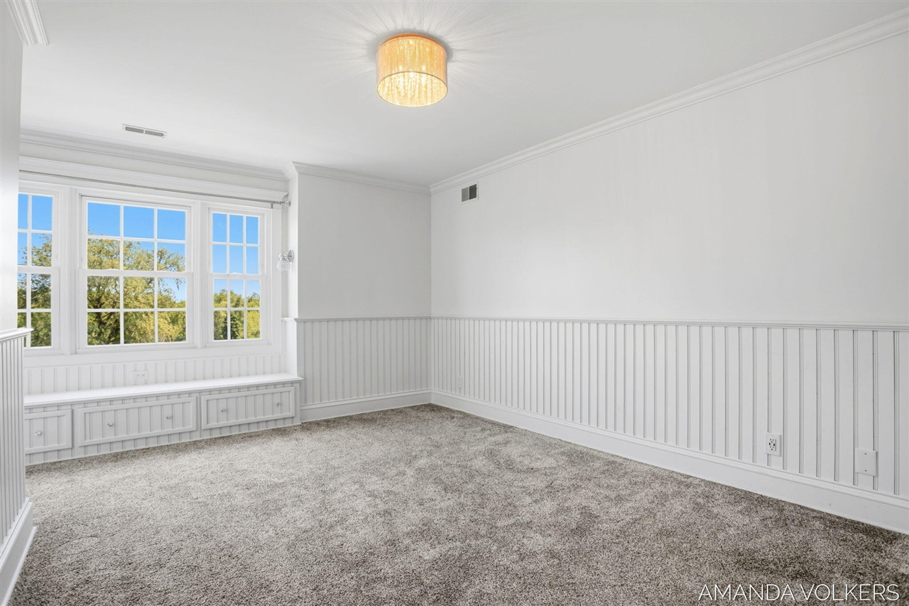 main property photo 70