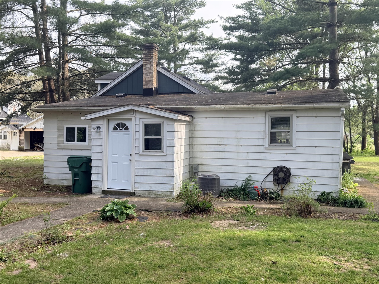 main property photo 12