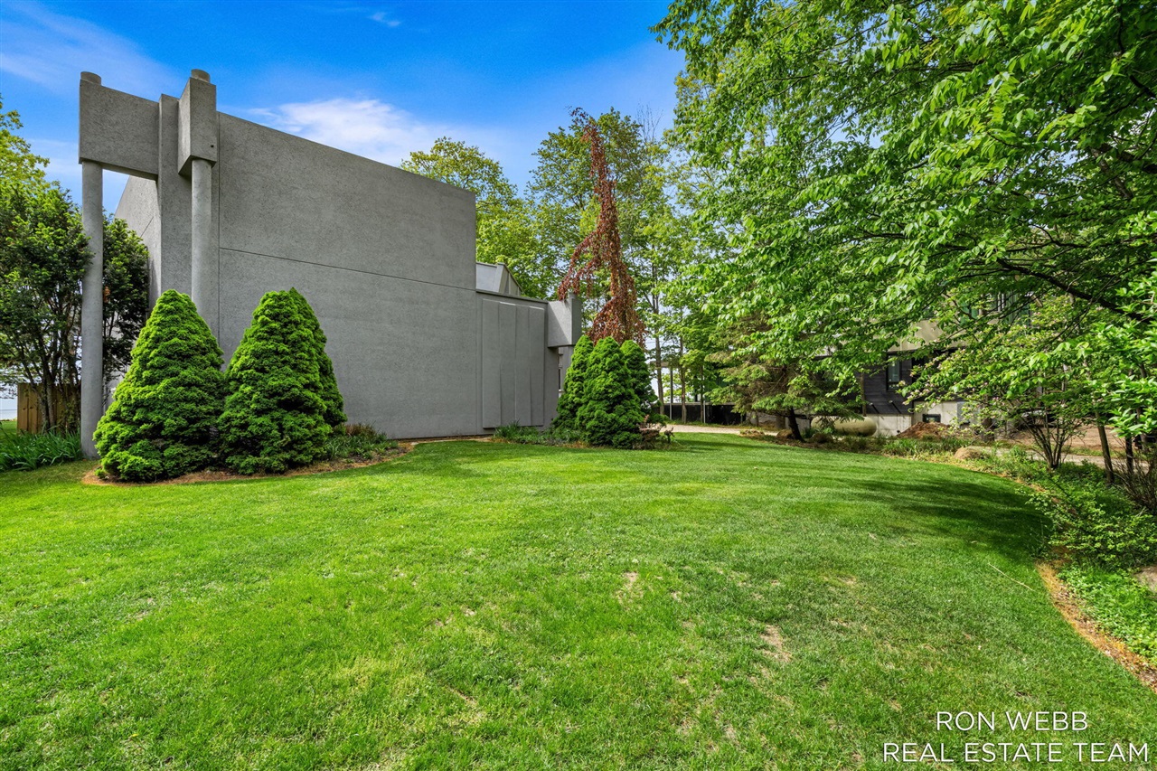 main property photo 80