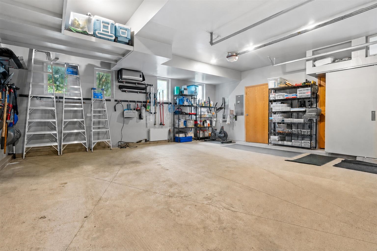 main property photo 81