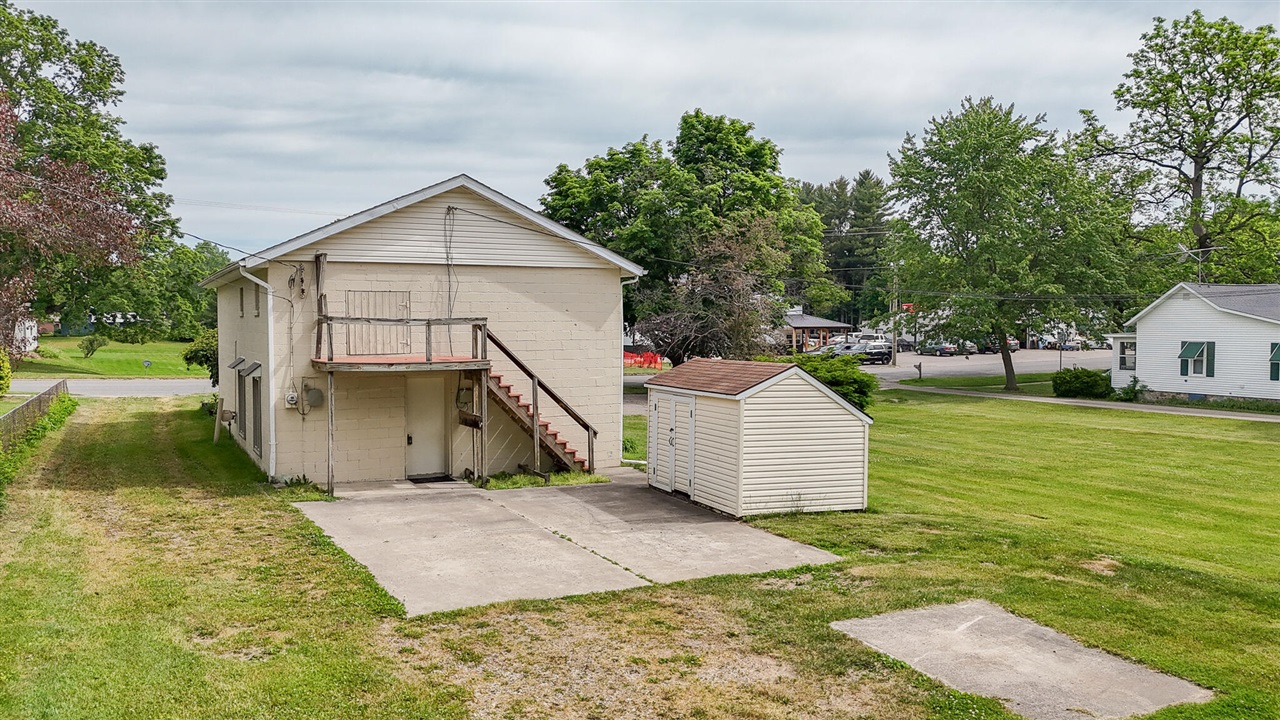 main property photo 5