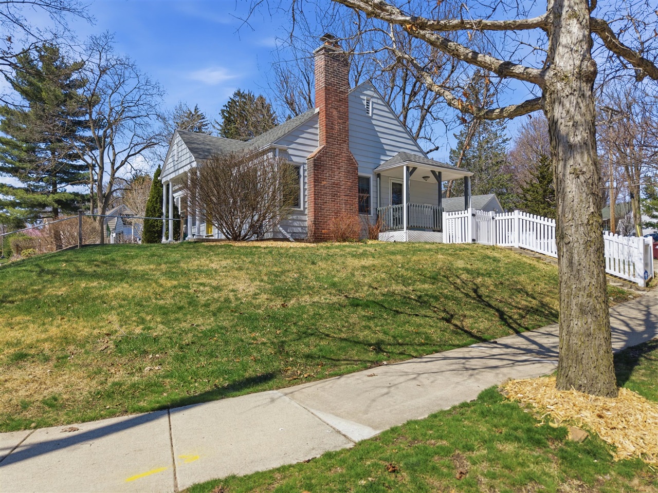 main property photo 8