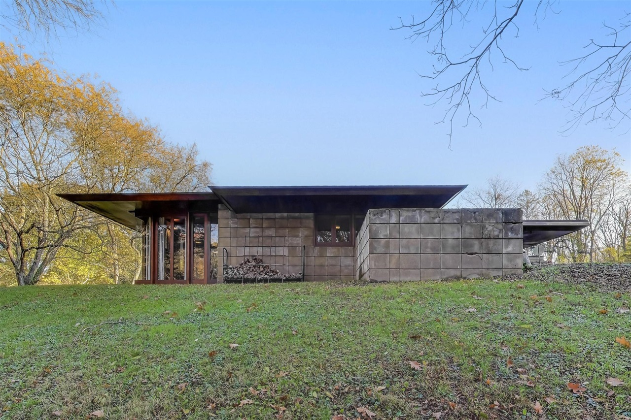 main property photo 75