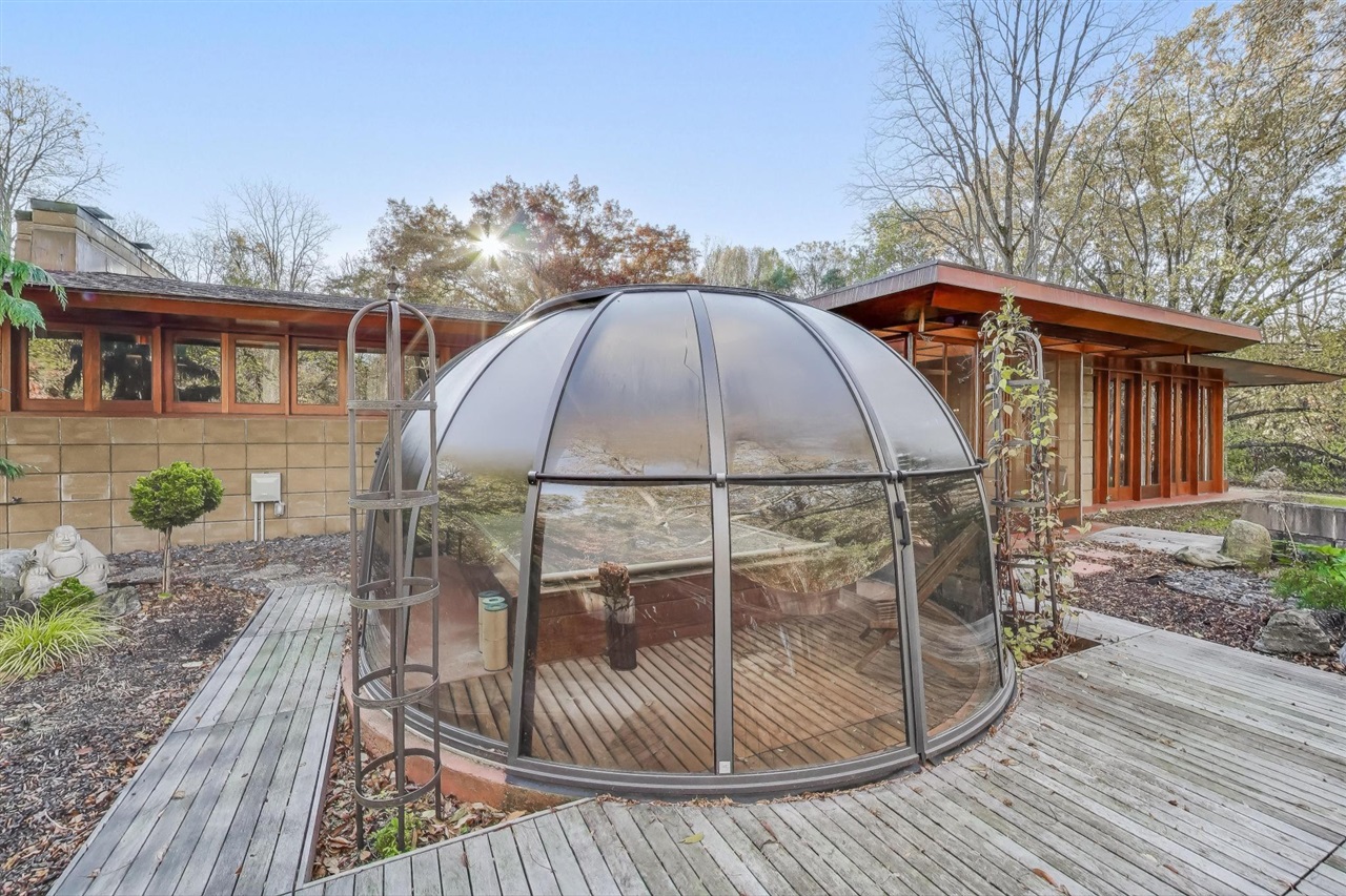 main property photo 80