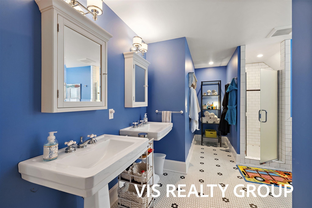 main property photo 96