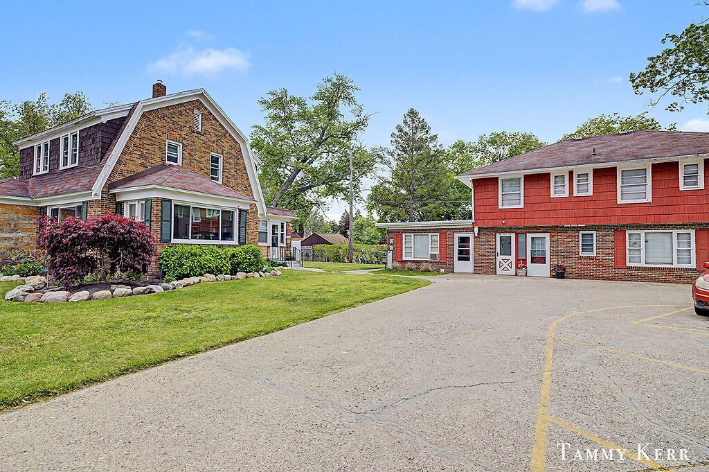 main property photo 34