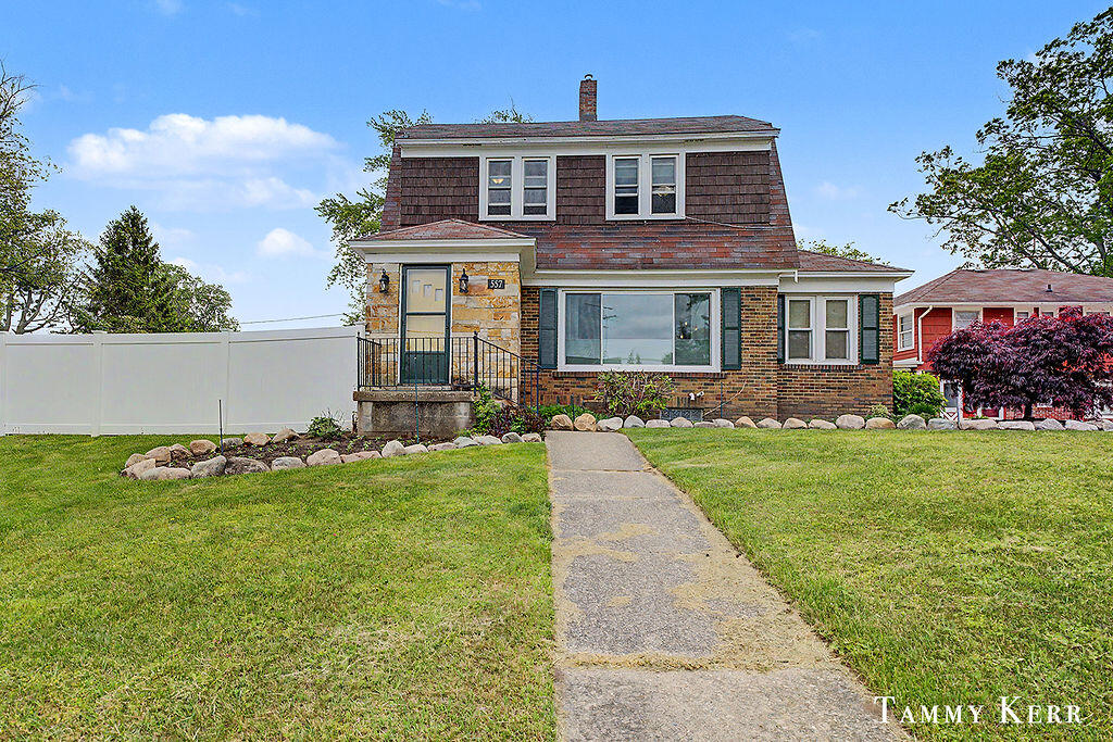 main property photo 94