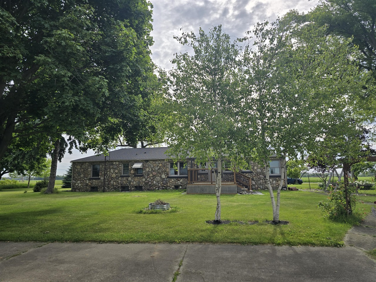 main property photo 12