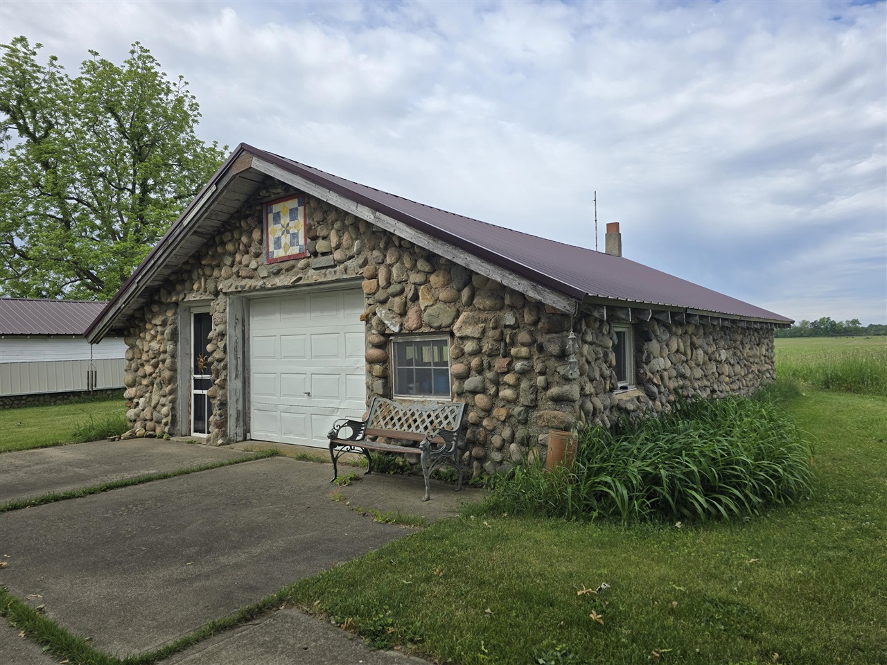 main property photo 22
