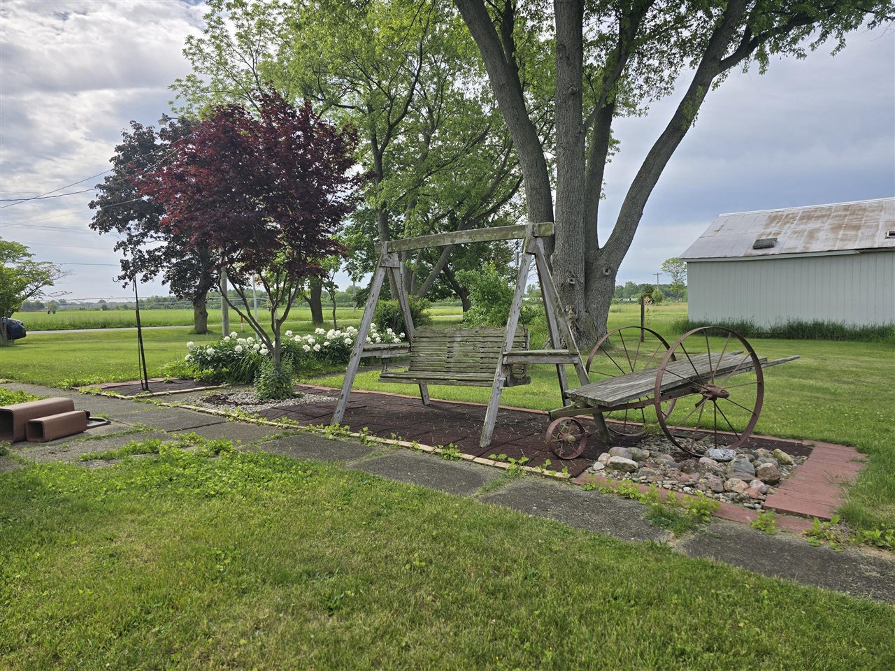 main property photo 26