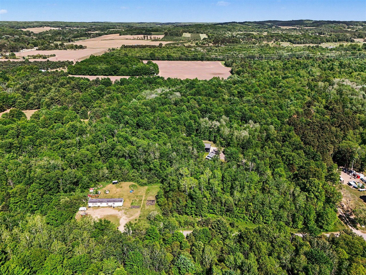 main property photo 33