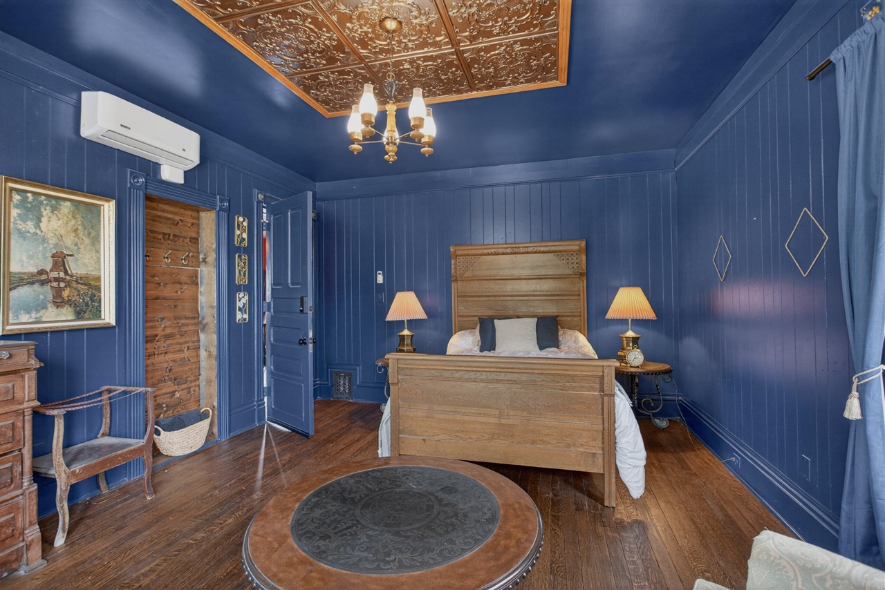 main property photo 68