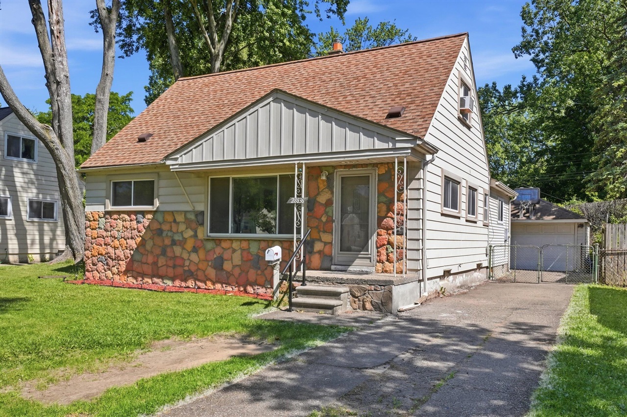 main property photo 2